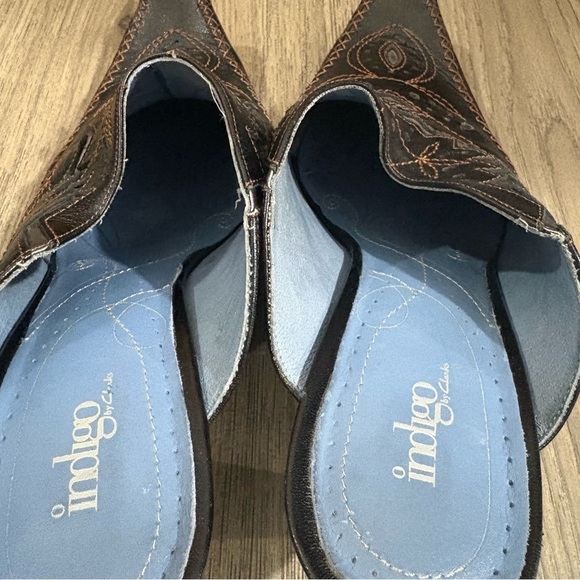 Indigo by Clarks Western Boot Style Slip on Heels Black Leather Sz 8M Pointed - Picture 5 of 10